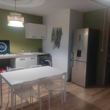 Apartamento Jad'Iss L'Isle-d'Abeau Exterior foto